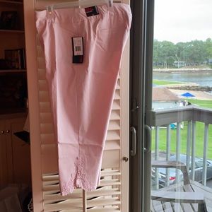 Women’s Pink Capri Pants with Lace Trim